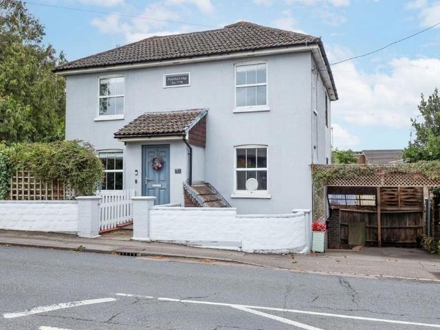 House for sale in World's End, Perryfields