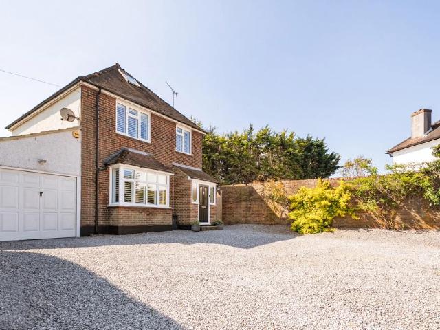 House for sale in Pachesham Park, Surrey
