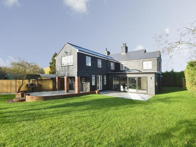 House for sale in Chipping Hill, Essex