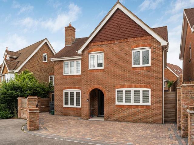 House for sale in Elvetham Heath, Hart