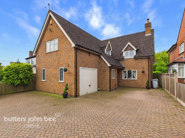 House for sale in Shavington