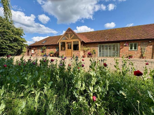 House for sale in Wilstone, Pouchen End