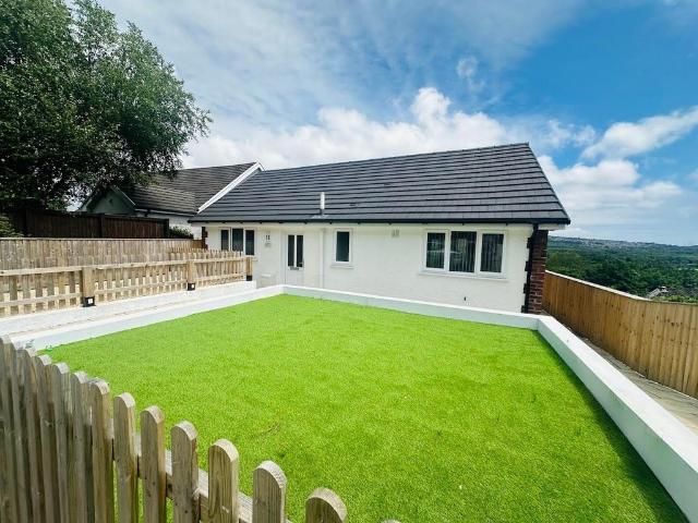 House for sale in Ynystawe, Wales