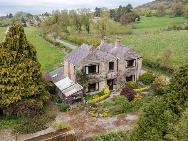 House for sale in Froggatt, East Midlands