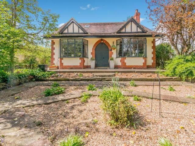 House for sale in Slack Side, West Yorkshire