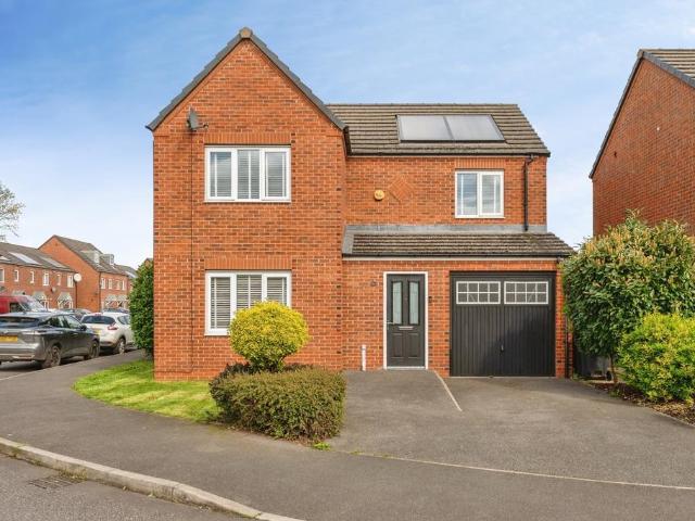 House for sale in Rossmore, Cheshire