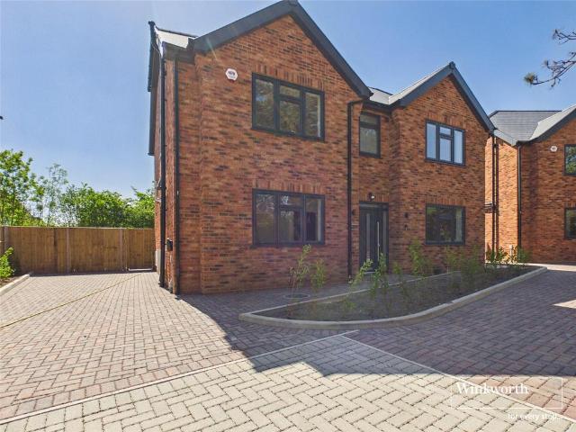 House for sale in Shinfield