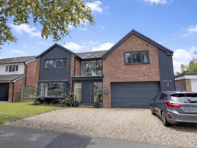 House for sale in Elloughton-cum-Brough, Brough