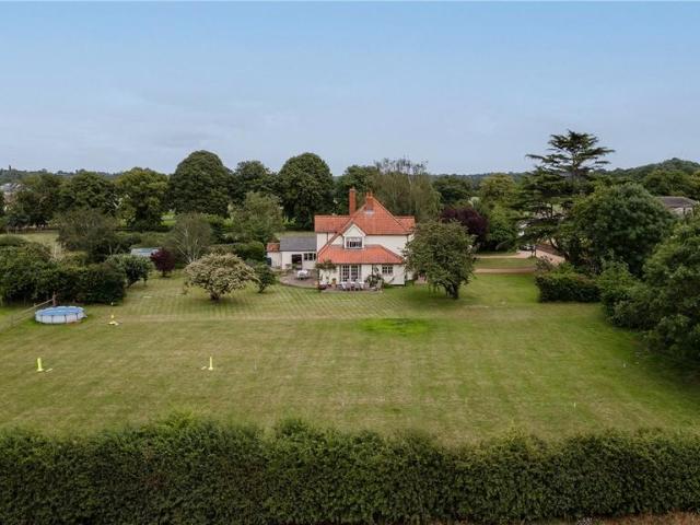 House for sale in Nayland-with-Wissington, Chelmondiston