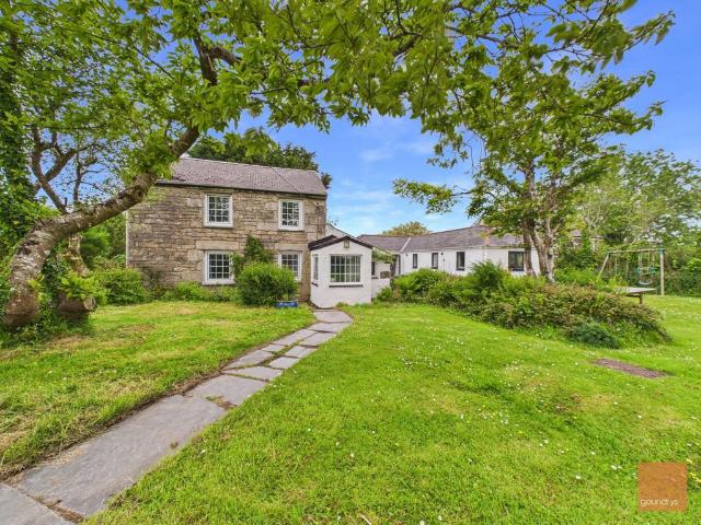 House for sale in Mount Ambrose, Cornwall