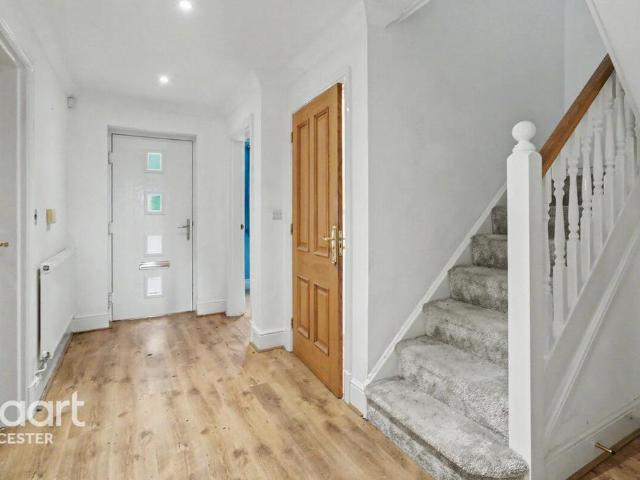 House for sale in Stanford On Avon, Leicestershire