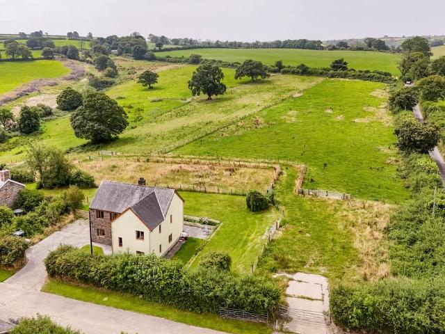 House for sale in Llanboidy, Henllan Amgoed
