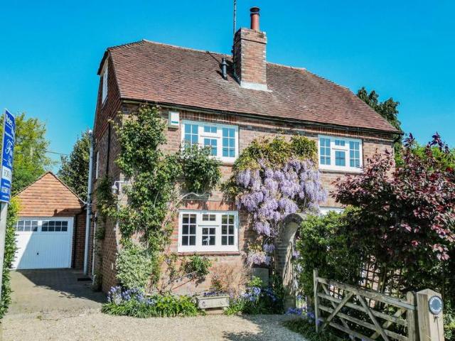 House for sale in Heathlands, East Sussex
