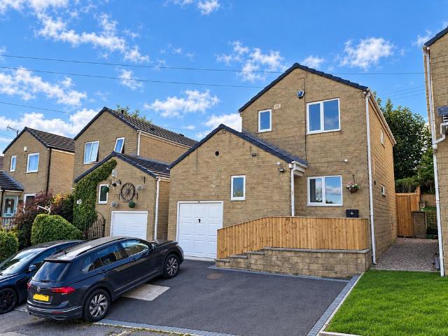 House for sale in Cleckheaton, West Yorkshire