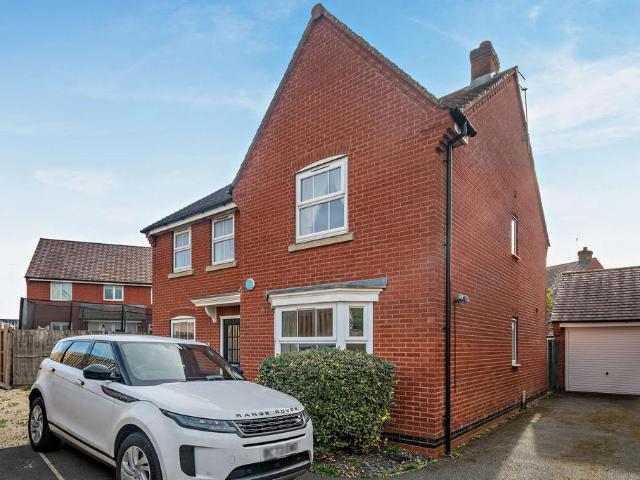 House for sale in Desborough, North Northamptonshire