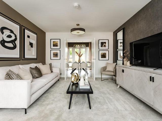 House for sale in Whitestone, Camp Hill