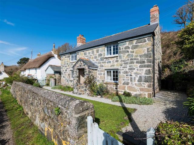 House for sale in Grade-Ruan, Cadgwith