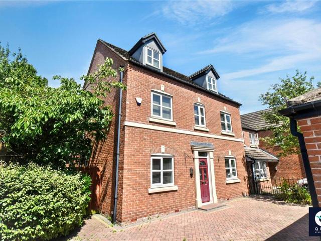 House for sale in Runcorn Heath, Halton