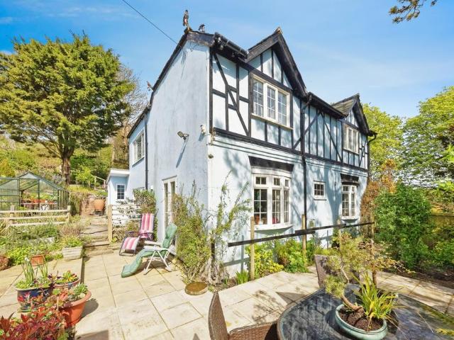 House for sale in Clarendon, Ash