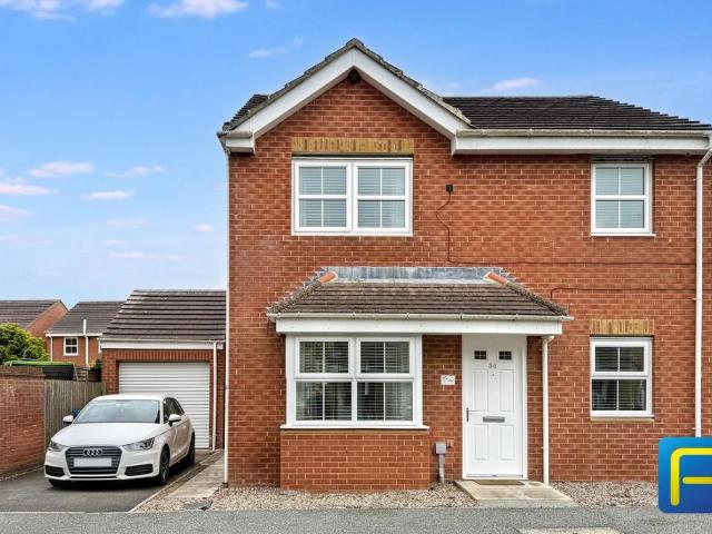 House for sale in East Chevington, Hadston