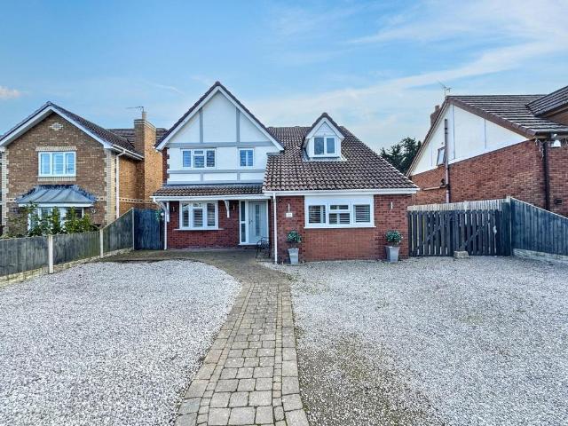 House for sale in Towyn, Wales