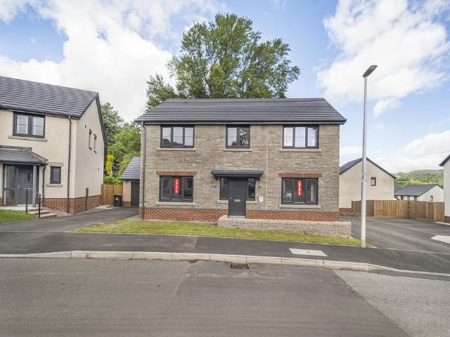 House for sale in Llanfoist Fawr, Govilon