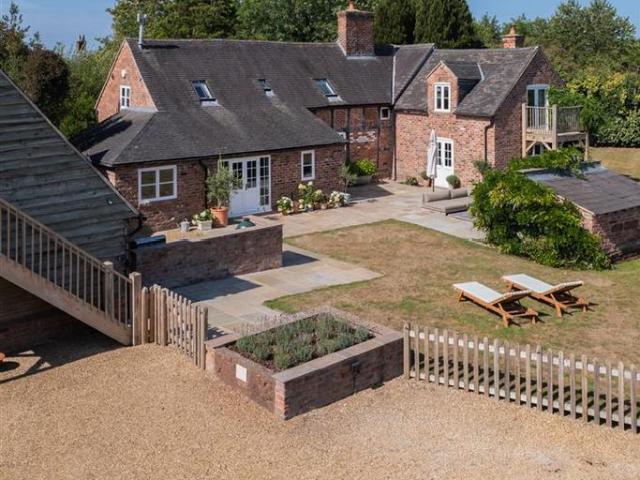 House for sale in Clotton, Cheshire