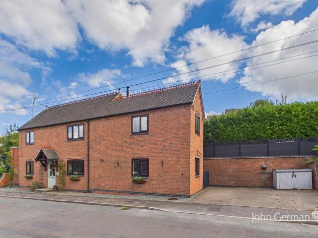 House for sale in Tutbury, East Staffordshire