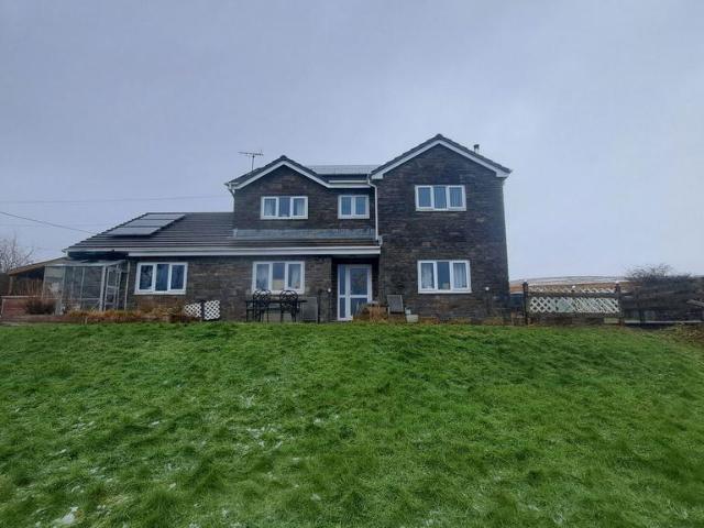 House for sale in Cwarter Bach, Lower Brynamman