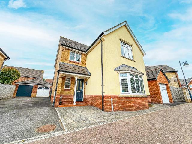 House for sale in Priorswood, Rumwell