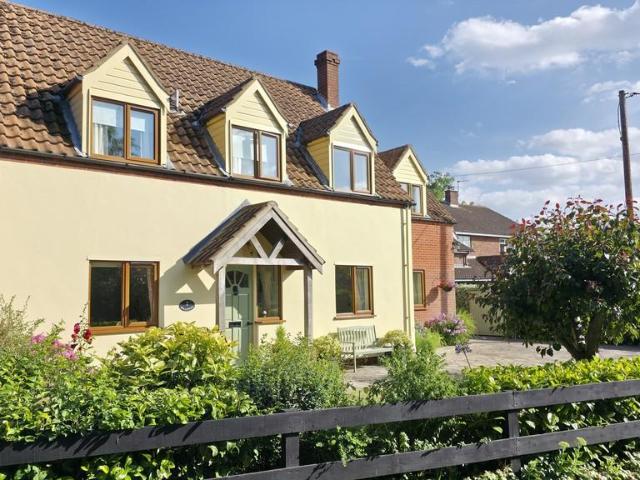 House for sale in Eastbridge, Suffolk