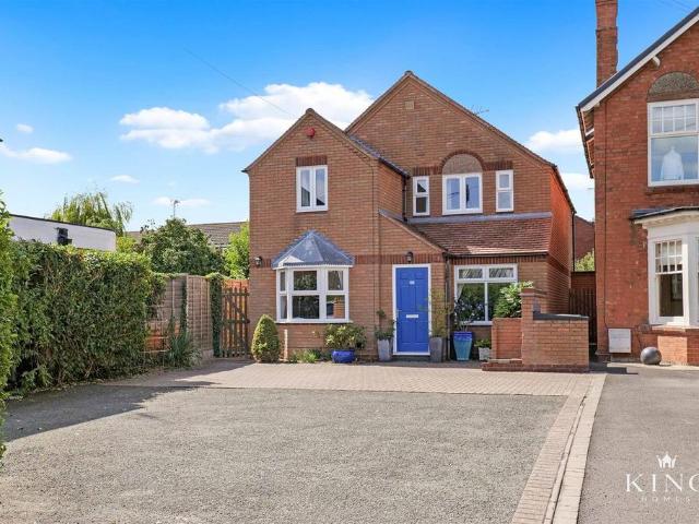 House for sale in Alderminster, Warwickshire