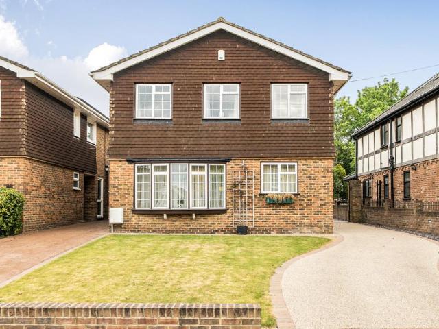 House for sale in Petts Wood, Greater London