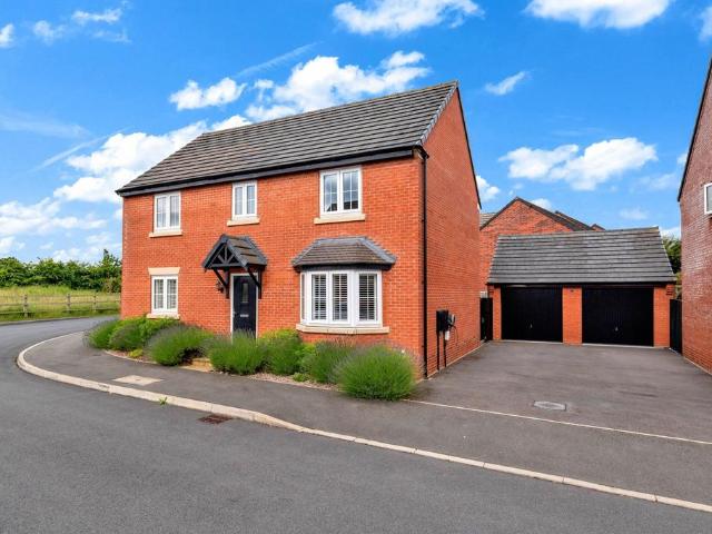 House for sale in Elmfield, Leicestershire