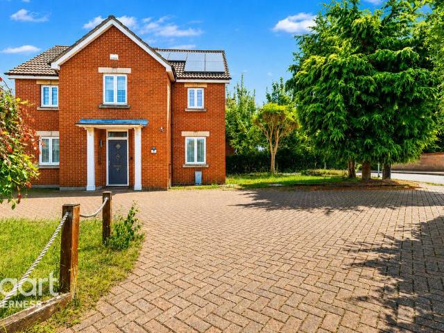House for sale in Grove Park, Oad Street