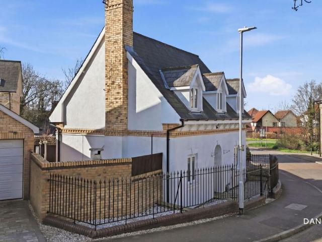 House for sale in Langdon Hills, Essex