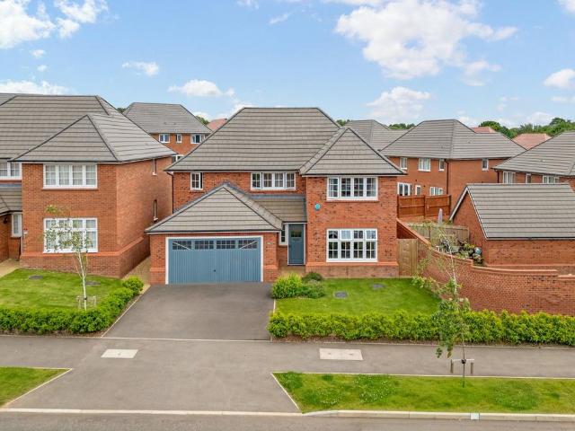 House for sale in Daresbury