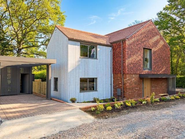 House for sale in Angmering, Clapham