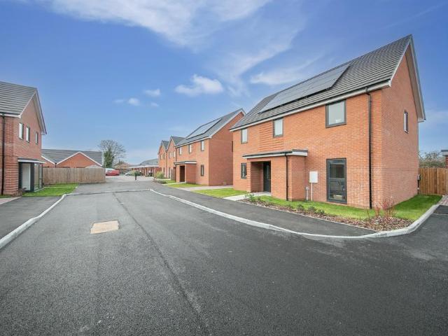House for sale in Ramsey and Parkeston, Dale Hill