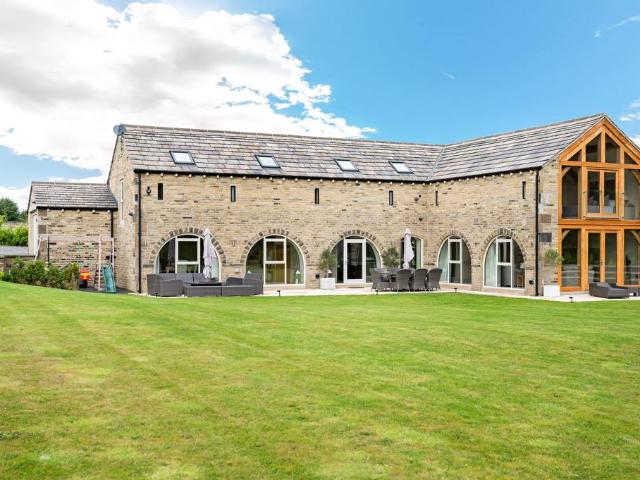House for sale in Stocksmoor, Kirkburton