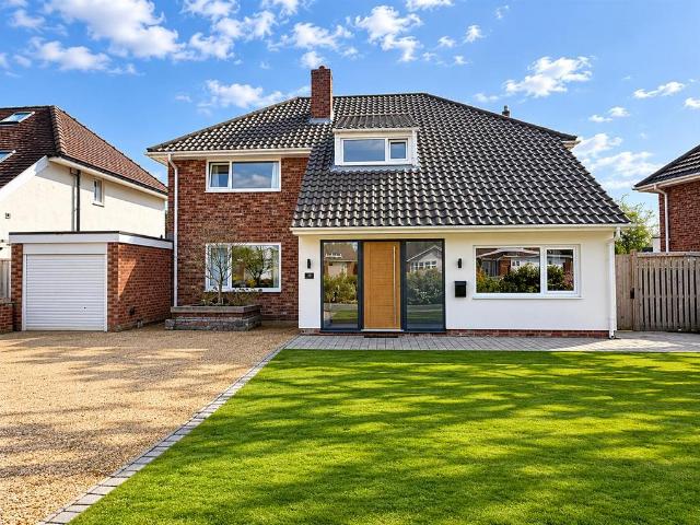 House for sale in Gayton, Wirral