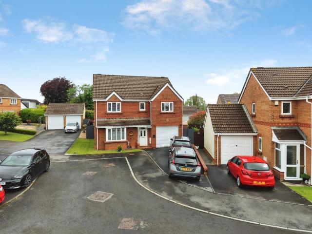 House for sale in Gorseinon, Wales