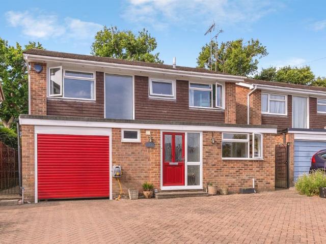 House for sale in Spring Vale, Hampshire