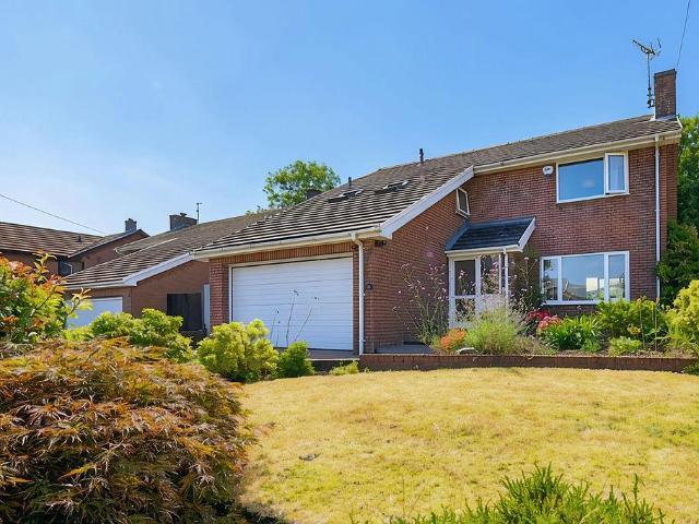 House for sale in Llanfoist Fawr, Govilon