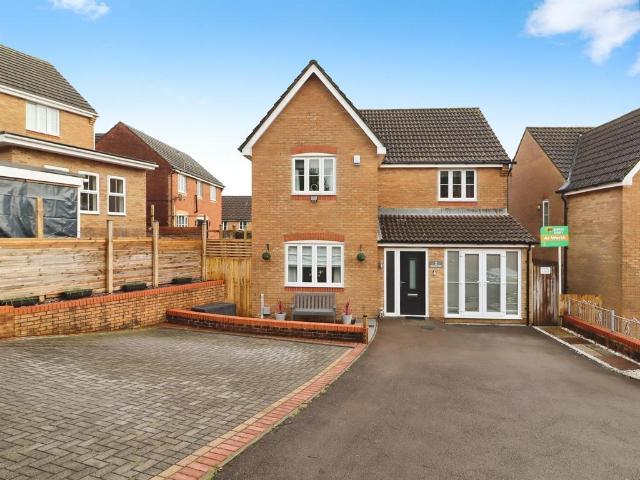 House for sale in Tonyrefail, Hendreforgan