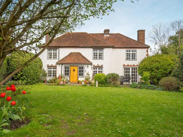 House for sale in Piddington and Wheeler End, Lane End