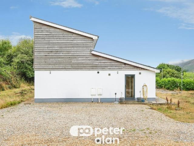 House for sale in Coalbrookvale, Garn Fach