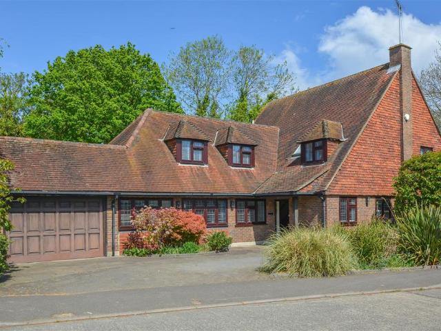House for sale in Navestock Side, Essex