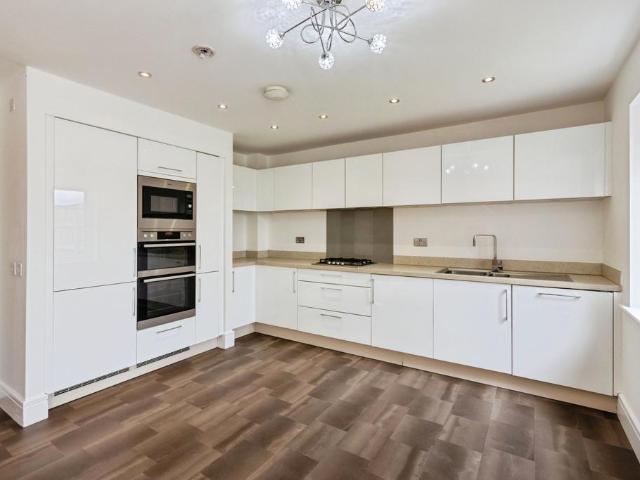 House for sale in Austhorpe, West Yorkshire