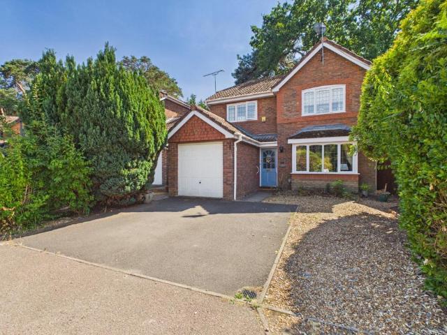 House for sale in Chavey Down